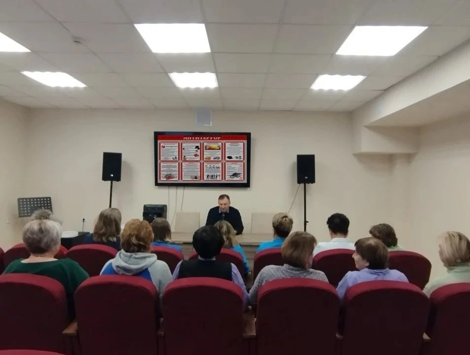 31 августа в ГБСУ РО «Елатомский ДСО» заместитель директора по общим вопросам Крестьянн...