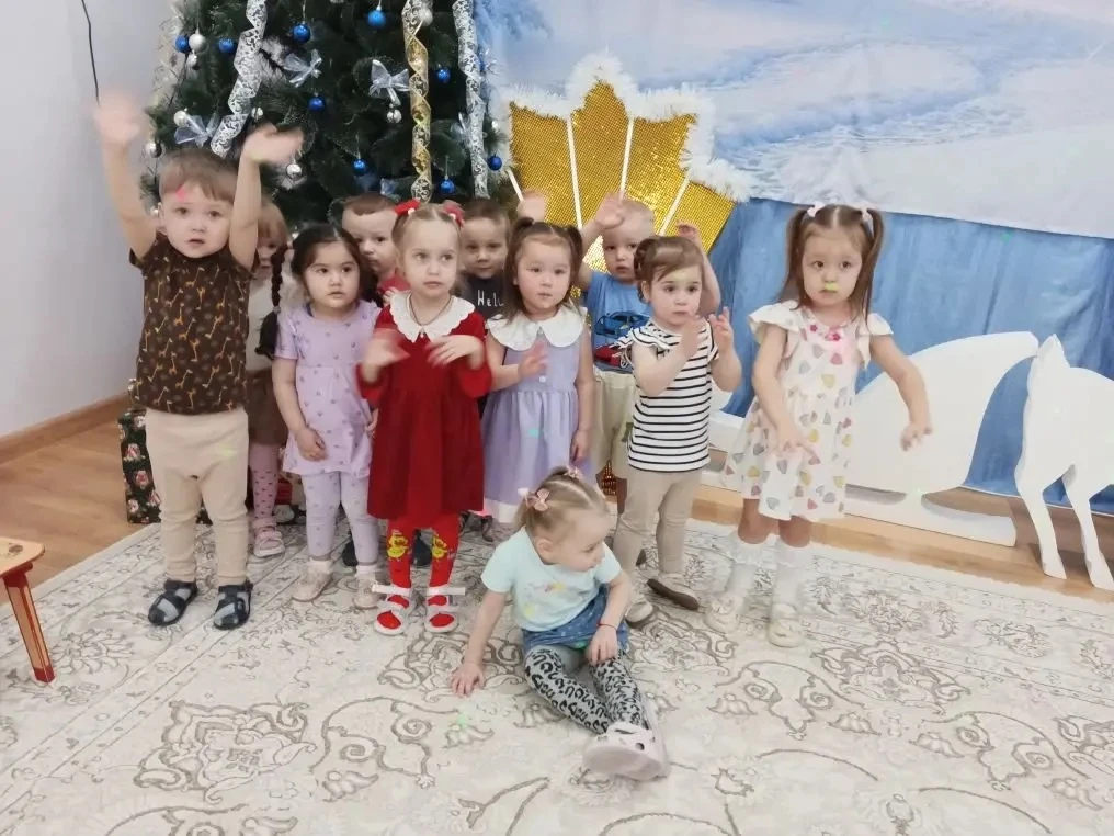 «Прощание с новогодней ёлочкой»