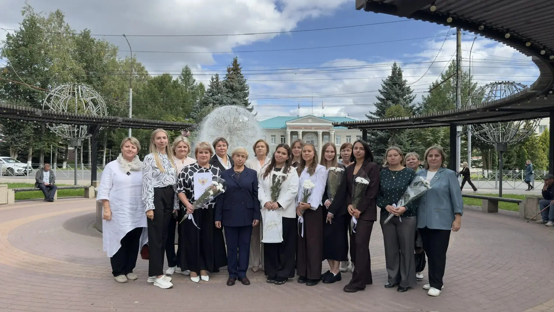 28 августа наши учителя приняли участие в традиционной августовской конференции работни...