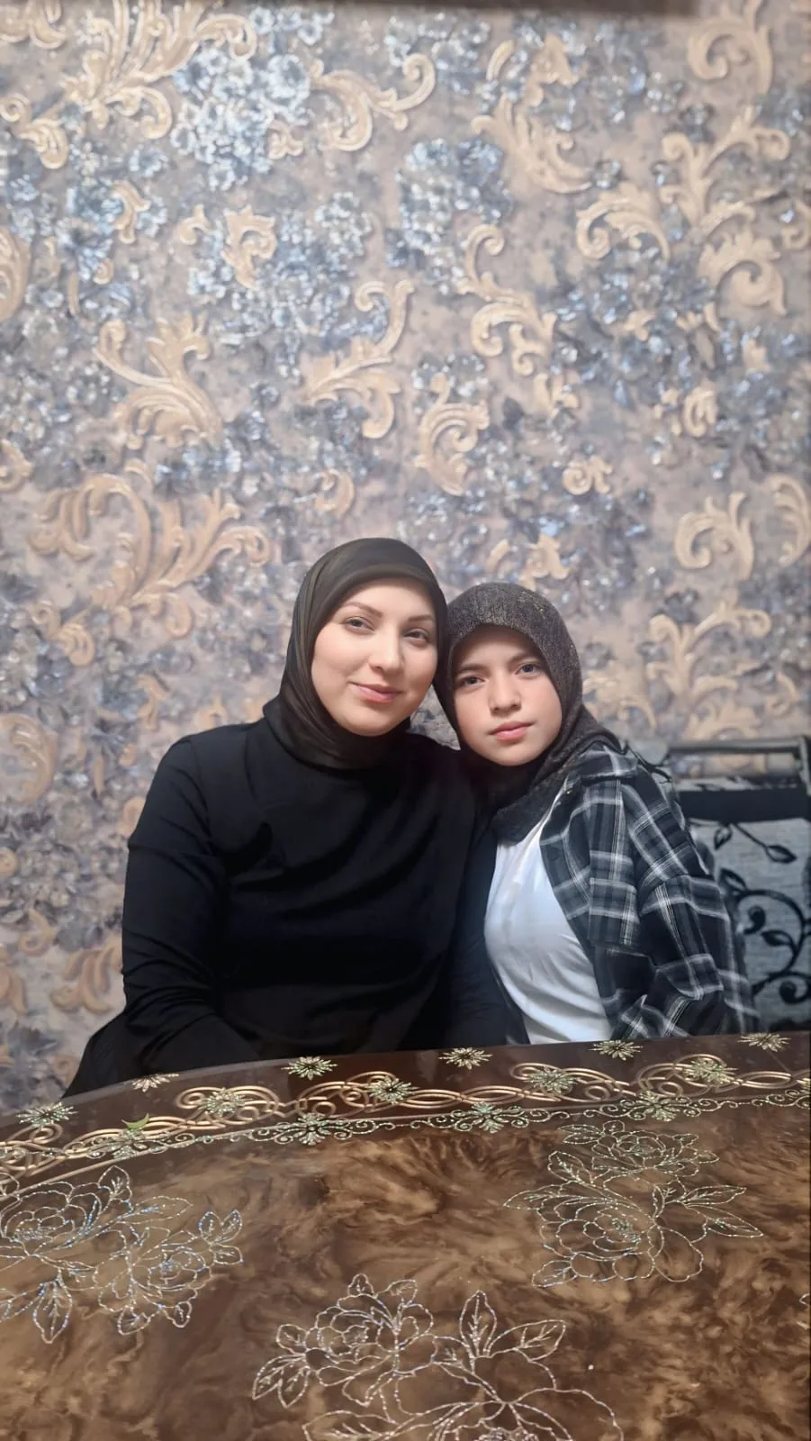 По графику выездных дней специалист Айгумова Райганат выехала в село Какашура, посетила семью Мужеев