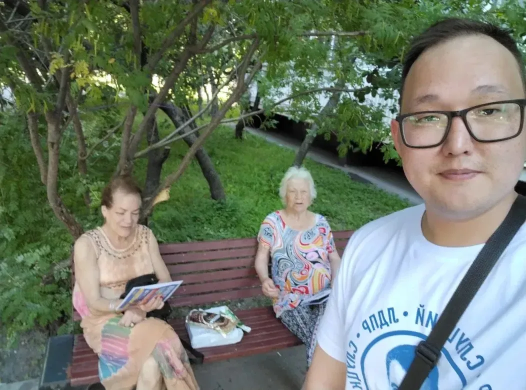 ЛДПР за Великую Россию

Мы каждый день общаемся с москвичами. Сегодня мы раздавали свежий номер газе