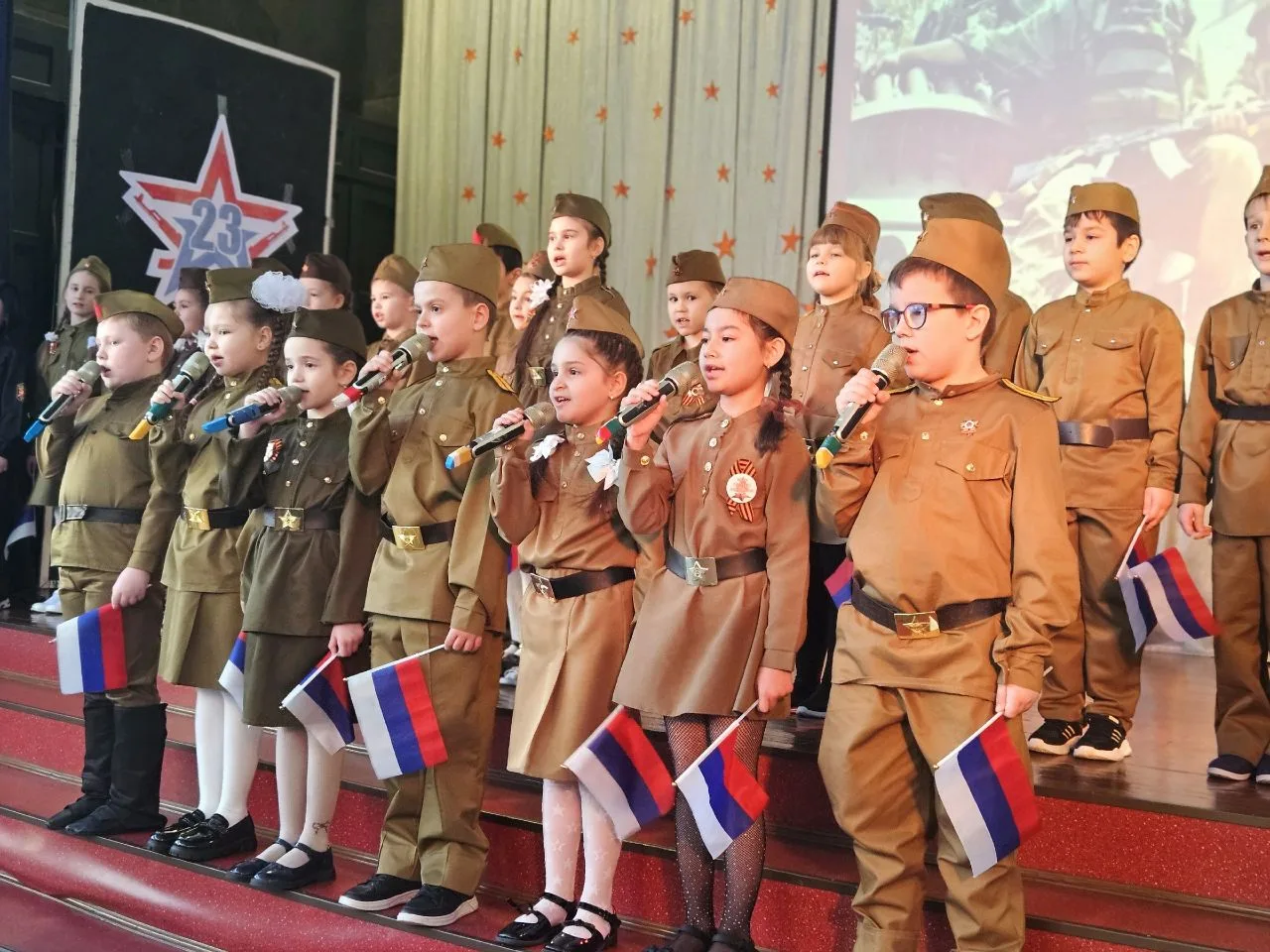 🇷🇺ЕСТЬ ТАКАЯ ПРОФЕССИЯ - РОДИНУ ЗАЩИЩАТЬ!🇷🇺  📌В преддверии празднования Дня защитника Отечества в на