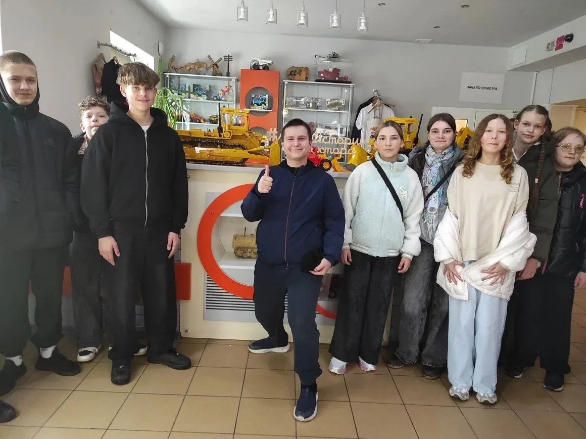 Учащиеся 6А и 6В классов посетили Научно-технический музей истории трактора (г. Чебоксары).   ✅Данны
