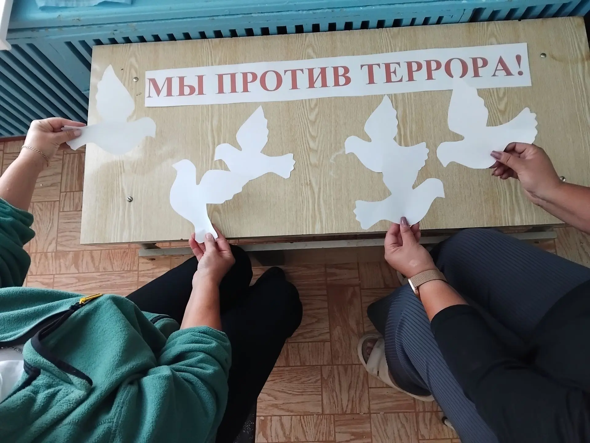 «Мы против террора!» – под таким девизом в Даурской библиотеке прошел час размышлений «...
