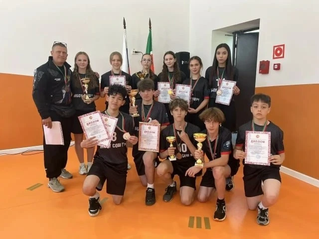 🏆 Школьники из Актюбинского — призёры республиканских игр

Команда МБОУ СОШ №1 посёлка Актюбинский 