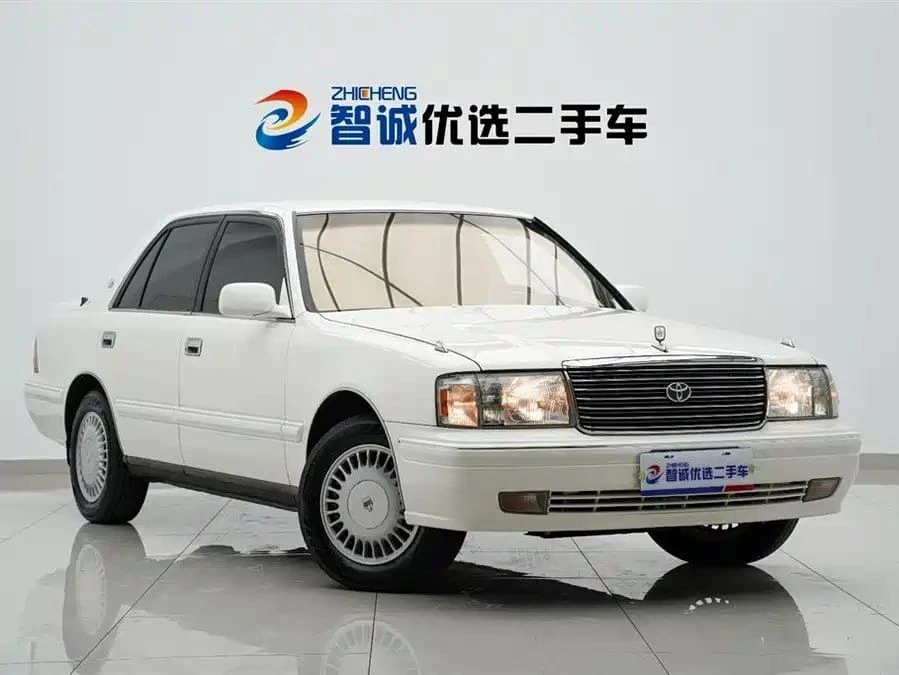 👀АВТО ДНЯ 👀Toyota Crown 1996 года с мотором 2JZ-GE — легенда на ЛЕВОМ руле из Китая!

Сегодня наст