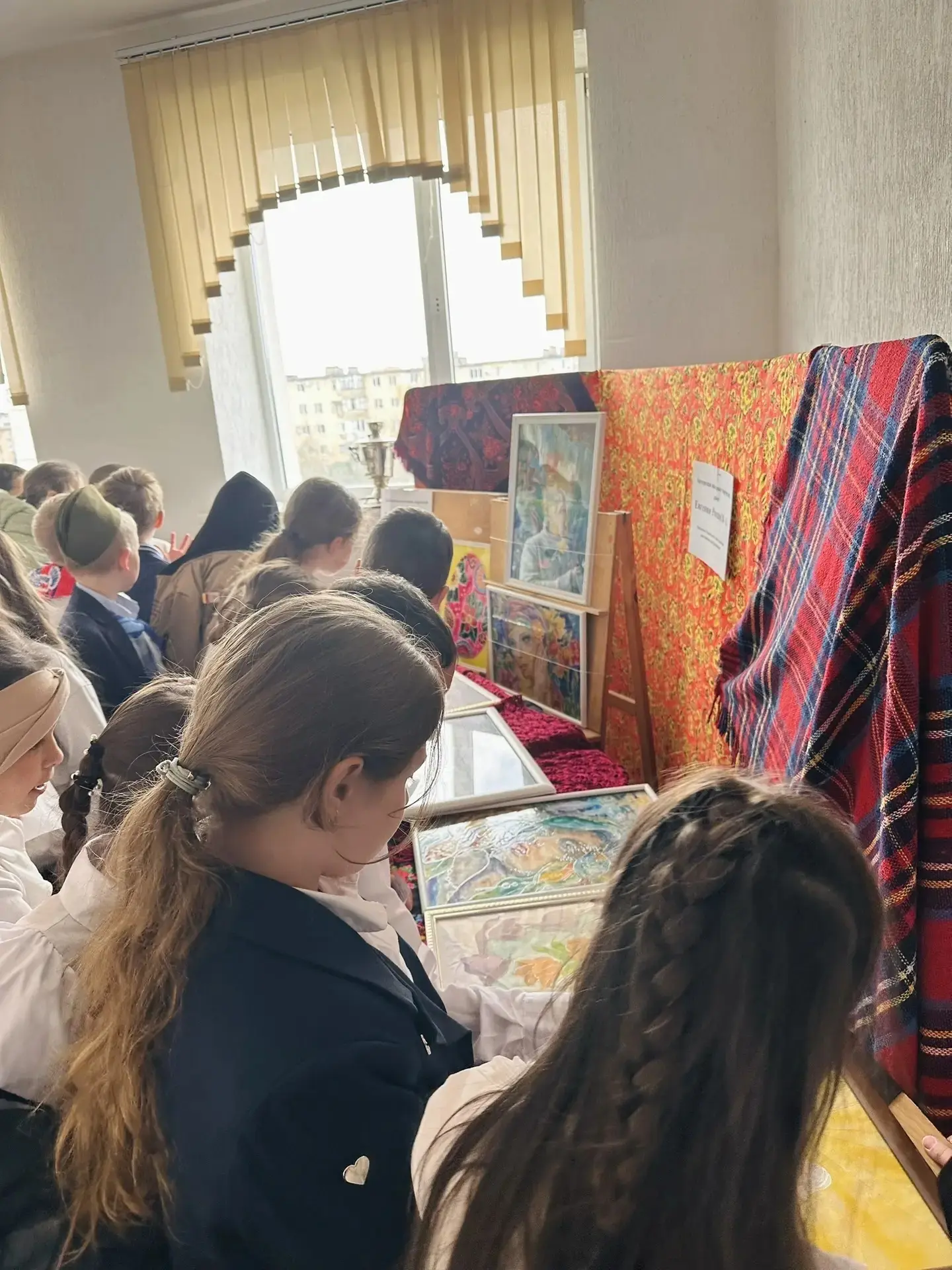 🎨ТВОРЧЕСКАЯ ВЫСТАВКА🖼

В рамках недели художественно-эстетического цикла с 20 по 24 апреля в нашей