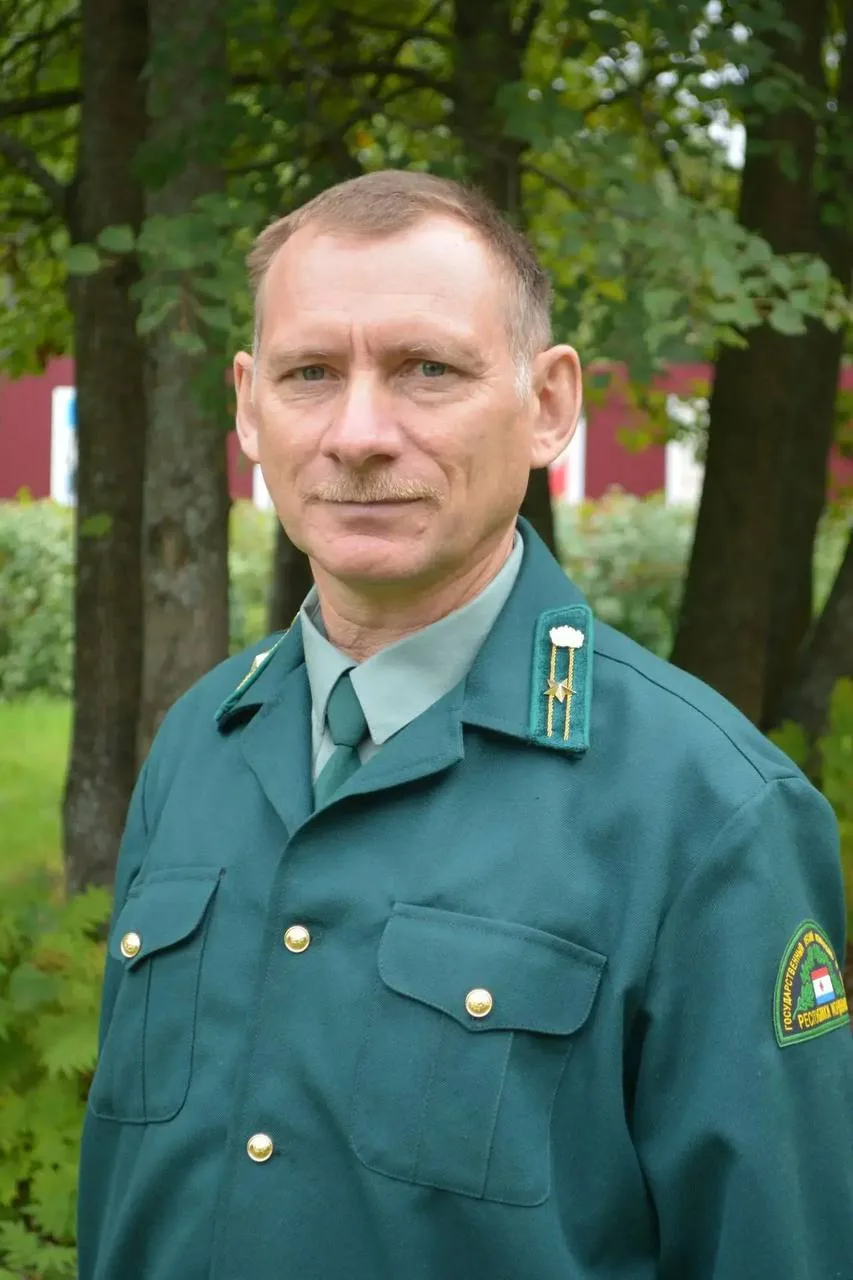 Лесовод и лесовед

Указом президента РФ звание «Заслуженный лесовод Российской Федерации» присвоено 