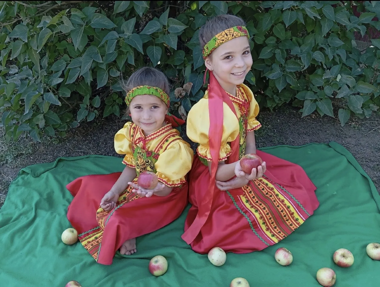 🍎 Итак, время узнать, кому достаётся наш яблочный приз! 🍏🏆