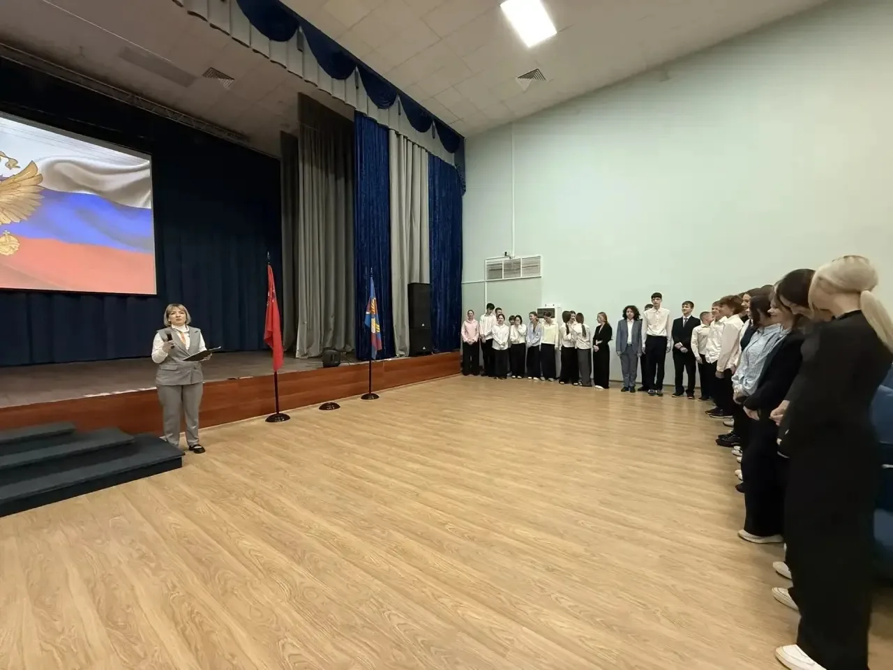 🗓️ 2 марта состоялась торжественная линейка, посвящённая церемонии поднятия Государственного флага и