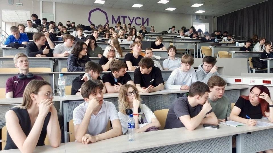 Память поколений: первокурсники МТУСИ проверили знания о Великой Победе  🔥 15 мая в МТУСИ прошла Ист