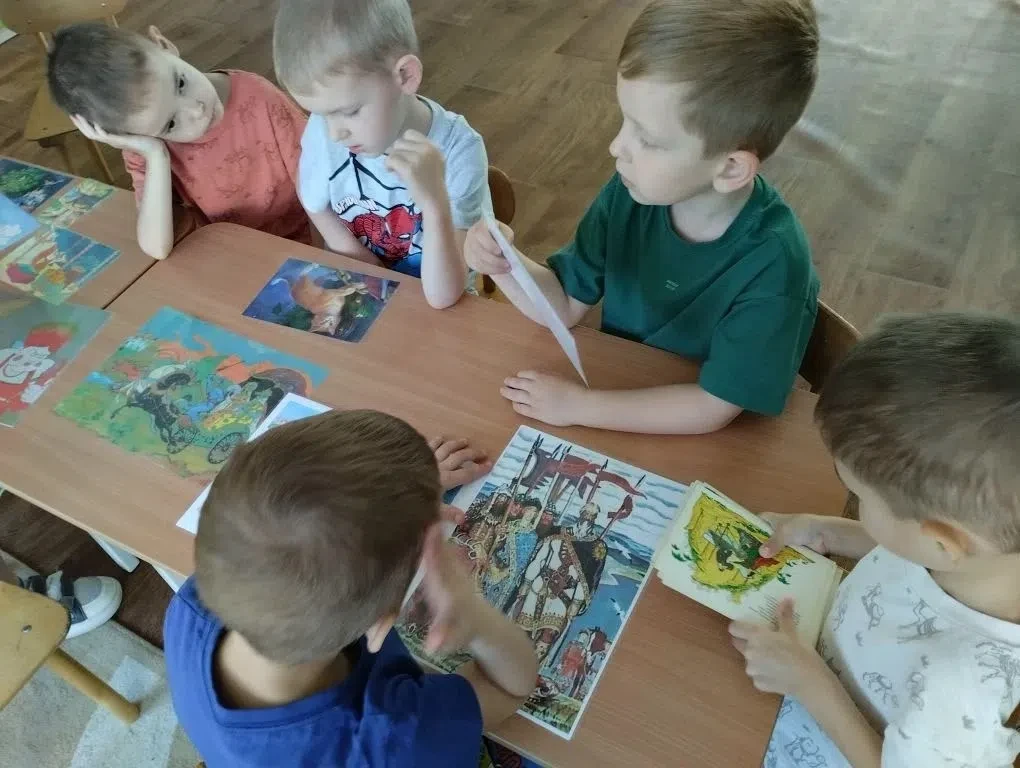 📚 Пушкинский день в нашем детском саду! 🌟
Мы провели замечательный день, посвящённый великому русс