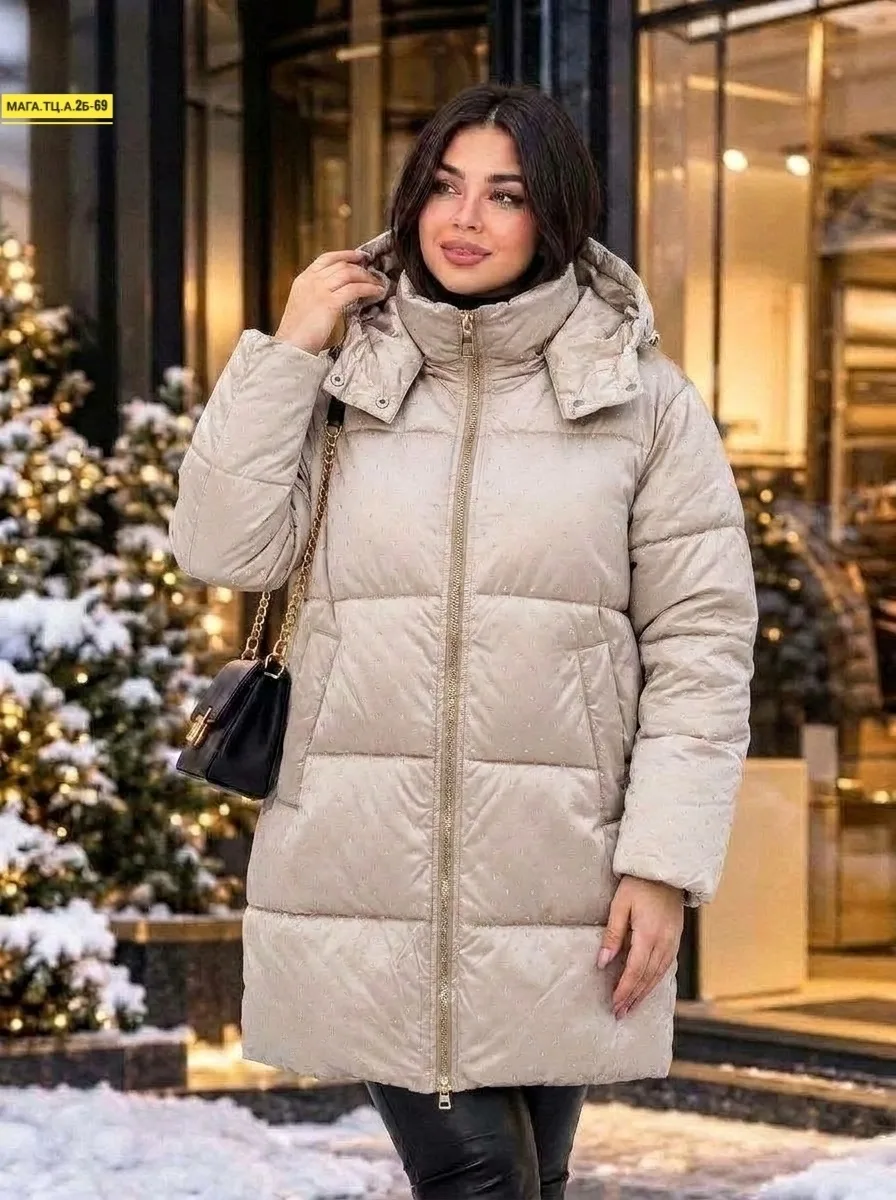 Новинка куртка  со стразами