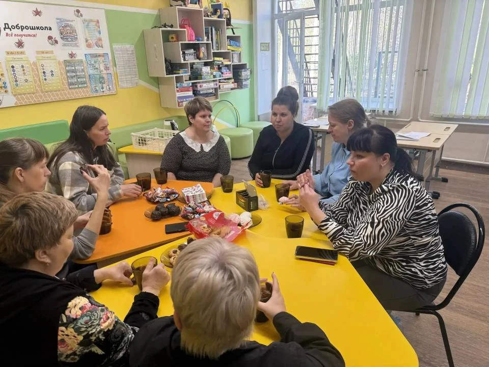20 мая в ГОКУ СКШ г. Вихоревка прошло итоговое заседание семейного клуба «Родные люди» ...