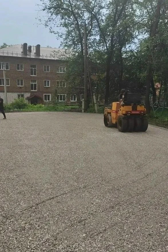 Сквер имени С. Тюленина благоустраивают в рамках программы «Формирование комфортной городской среды»