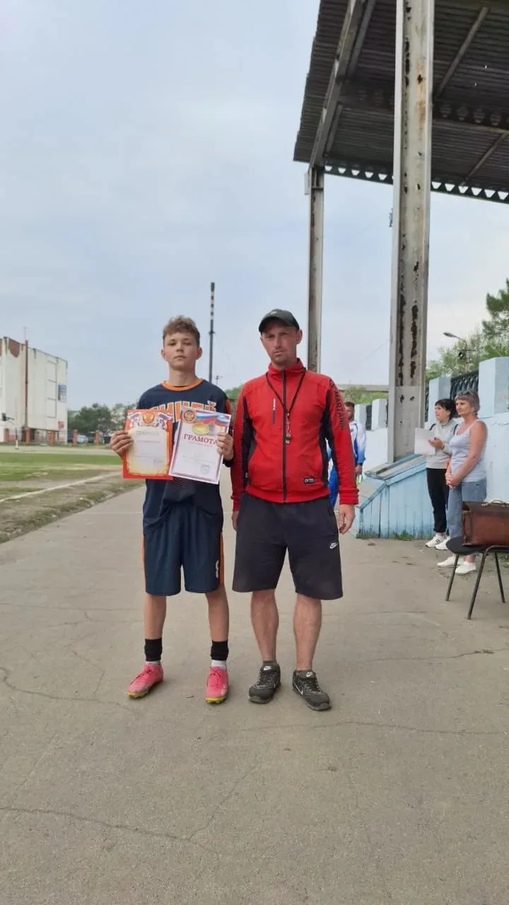 15.05.2026 прошли Соревнования по футболу «Кожаный мяч» среди старшей группы школьников. Команда МБО