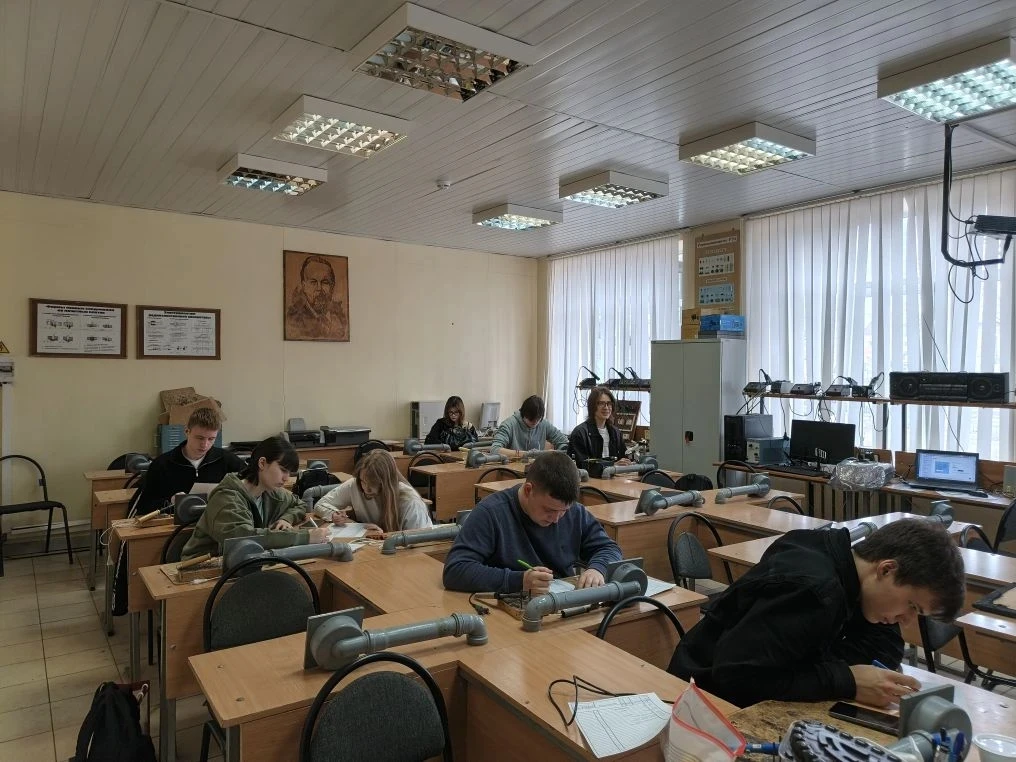Дайджест событий Фестиваля 🛠️   Коротко о том, как прошли три главных события:  ⚡ Олимпиада по физик