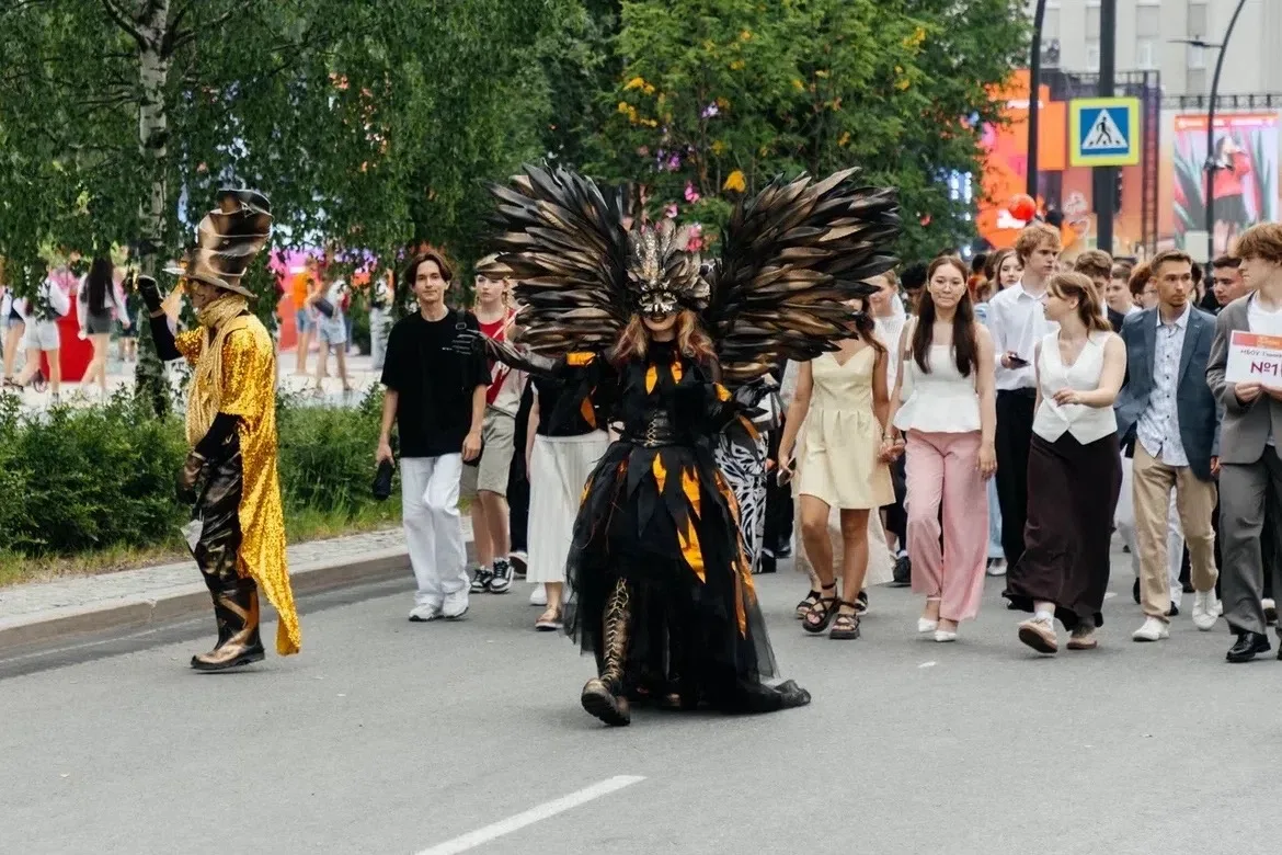 «Территория выпуска - 2026»: позади экзамены и 11 лет учебы в школе. Впереди новая само...