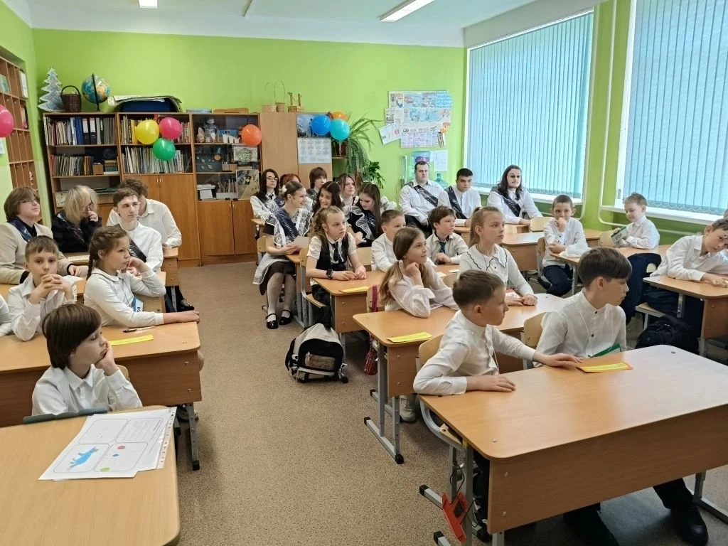 В добрый путь, выпускники! Традиция, которая согревает сердца💝