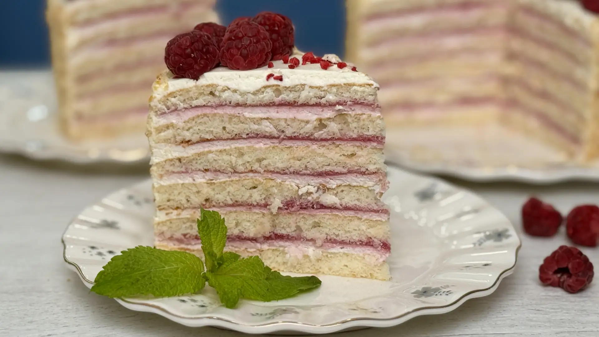 Торт «Малиновый бархат»🎂 Пеку тонкие коржи, которые не надо раскатывать. Очень простой и несложный 