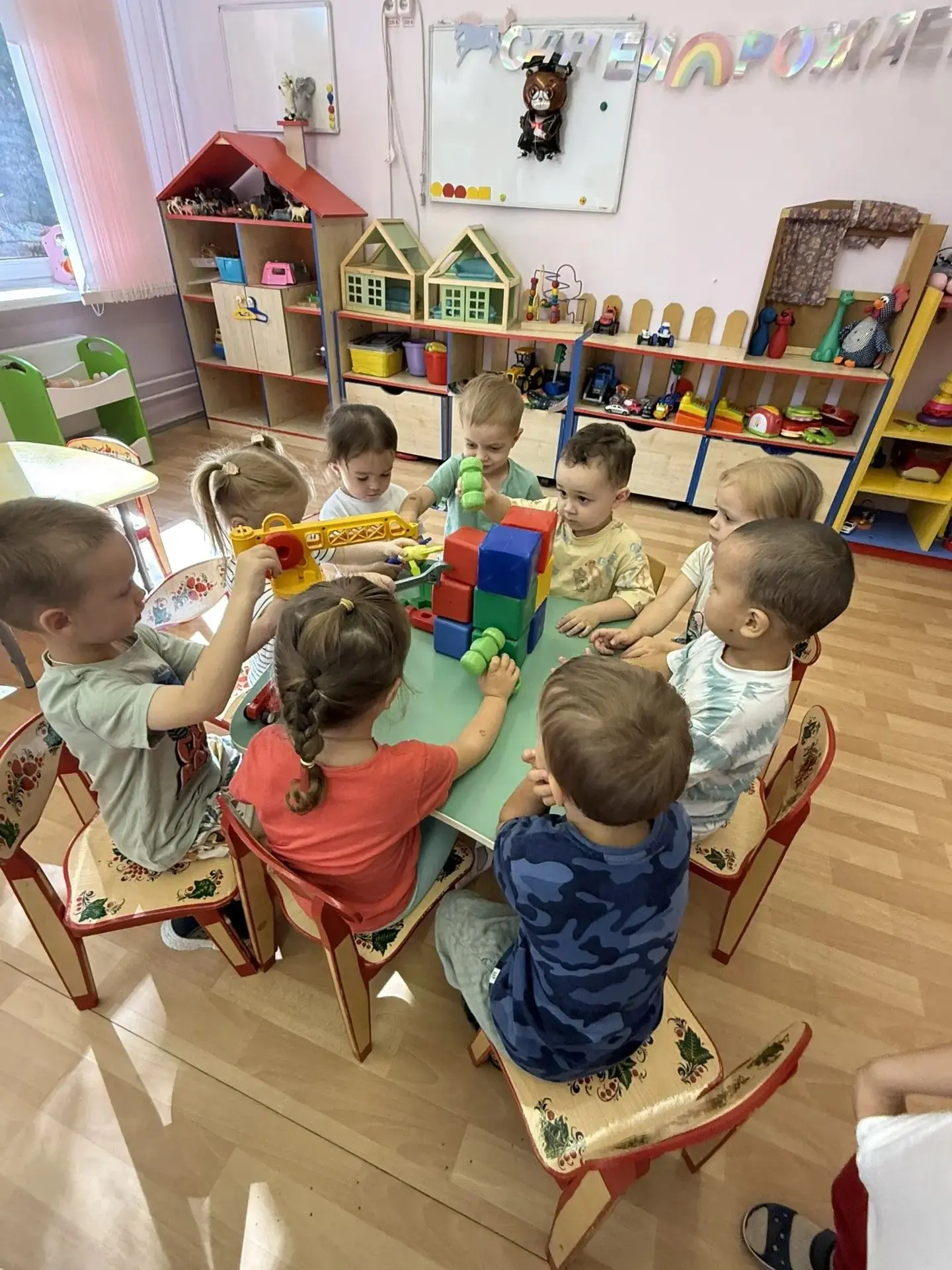 На этой неделе в наших дошкольных отделениях прошла увлекательная «Неделя знакомства с ...