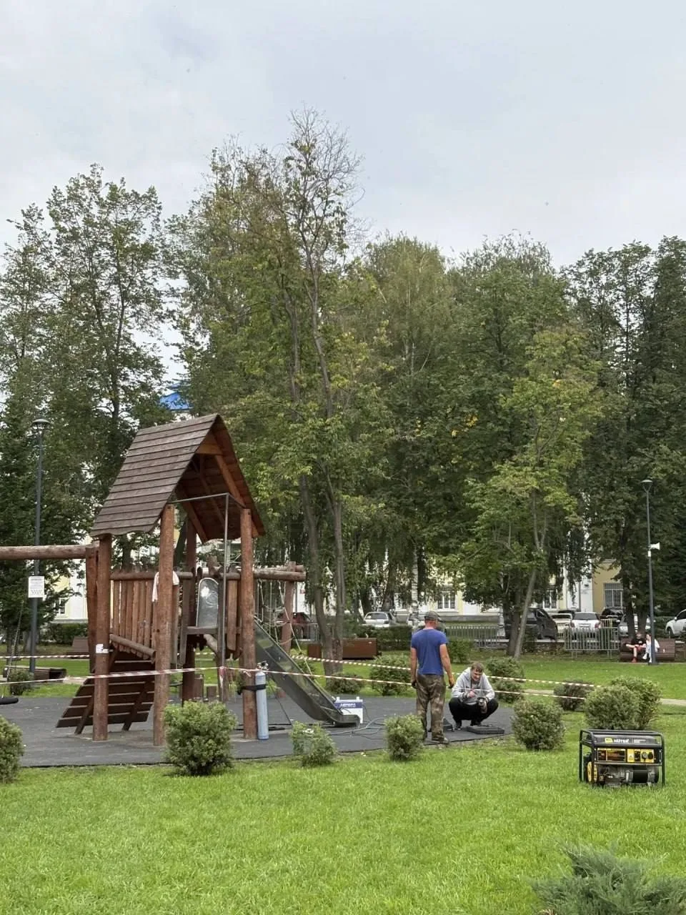 ⚡️Малышу оторвало палец во время катания с горки в Горно-Алтайске, — СМИ.