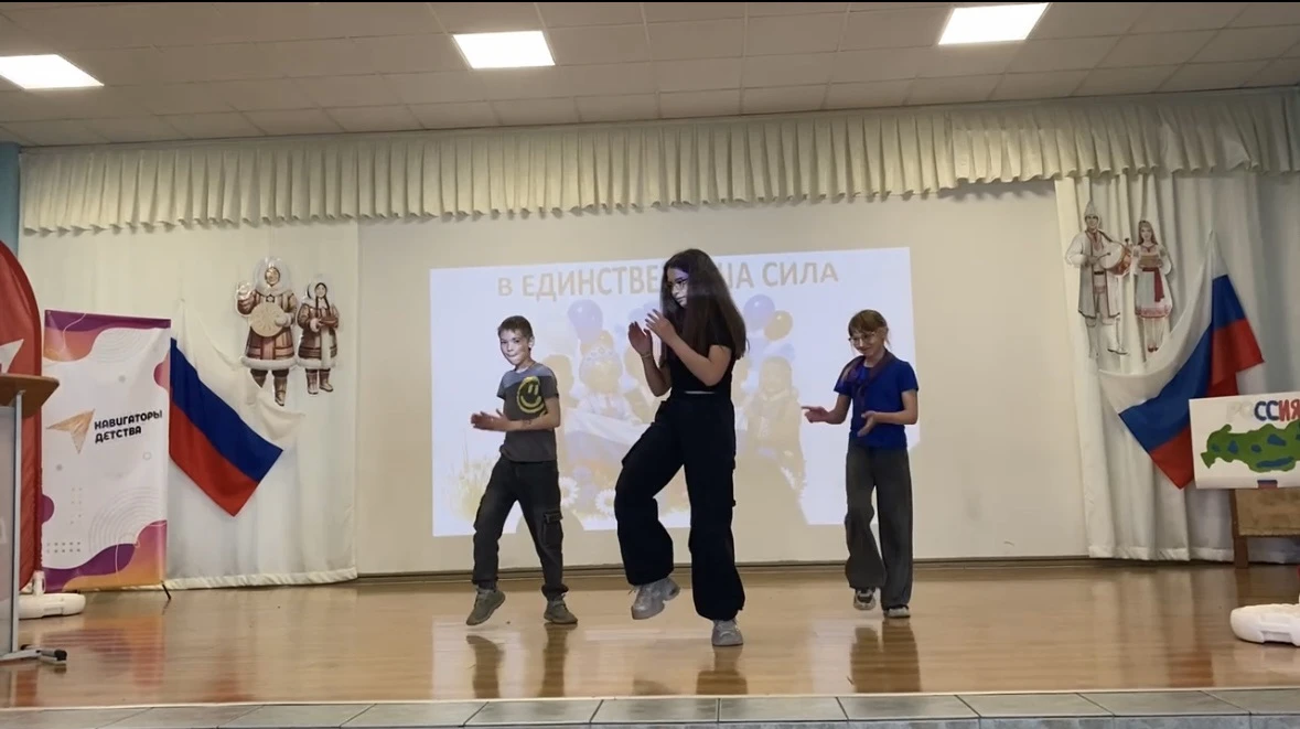 💃 Сегодня в нашем лагере было жарко — прошёл танцевальный батл между отрядами! 🔥

Ребята показали 