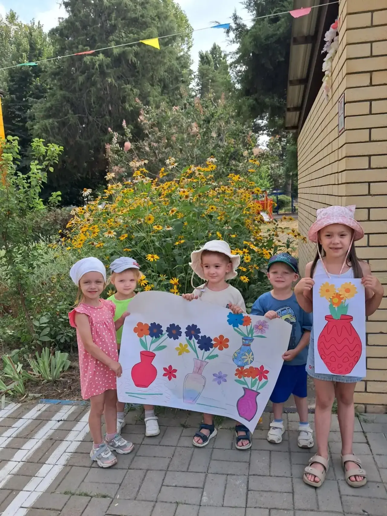 🎉 Поздравляем всех флористов с профессиональным праздником — Днём флориста (24 июля)! 💐
В нашей мл