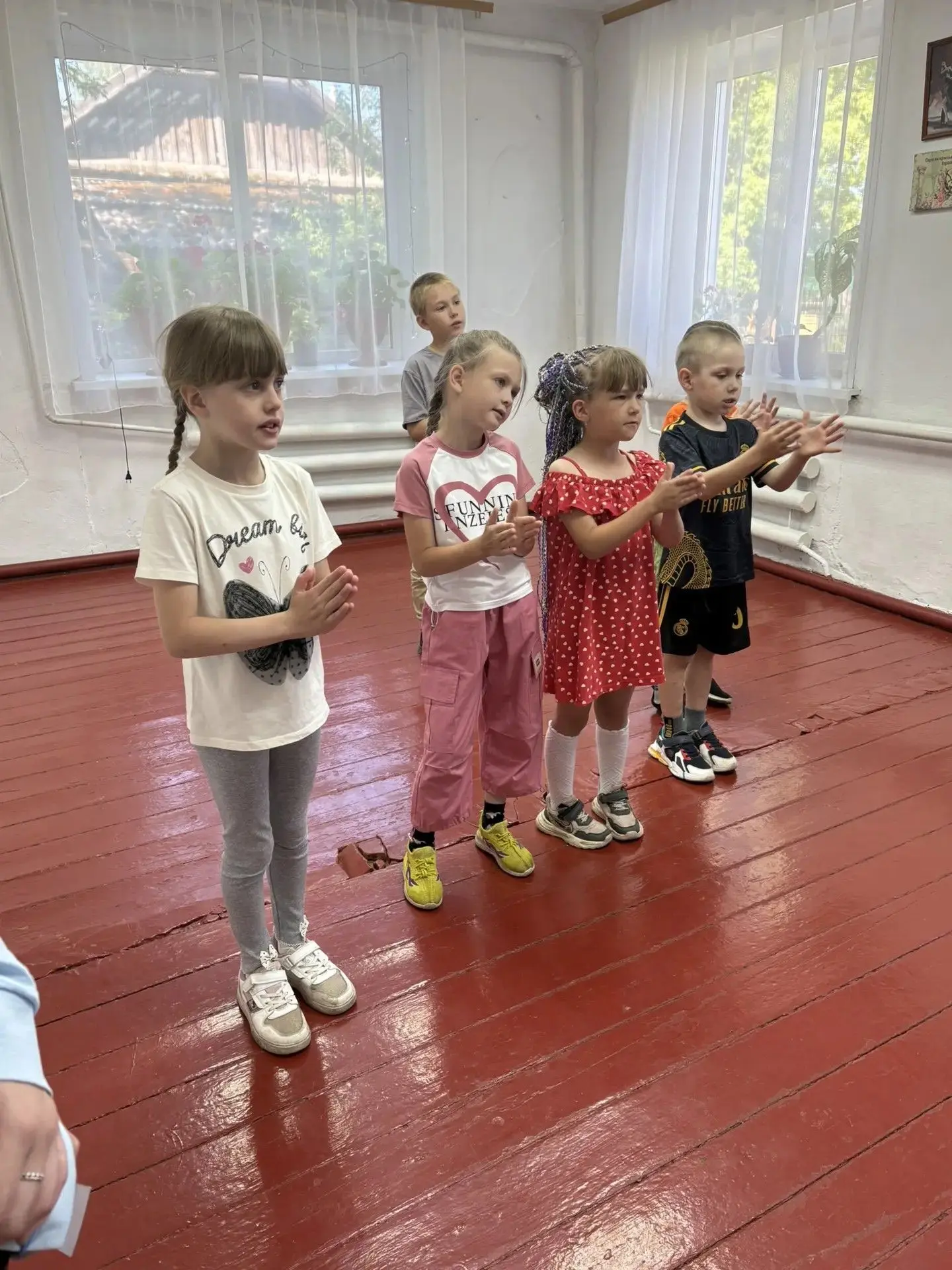 (5 ИЮНЯ)
И вот мы на экваторе!
🚀Наш полет продолжается! Сегодня экватор смены, время летит не замет
