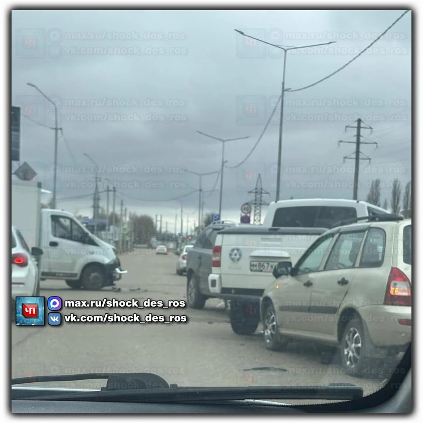 🔴 Десногорск, 3 мкр. Пострадали 4 авто.  Подписывайтесь на нас