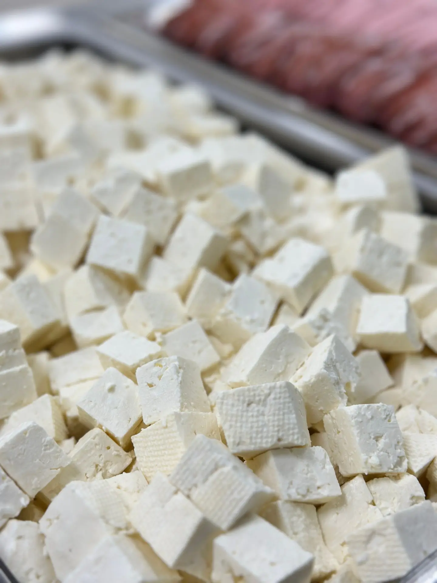 Уже совсем скоро можно будет проснуться и начать свое утро с вкусного завтрака в "Азовском"🍽  Ассорт
