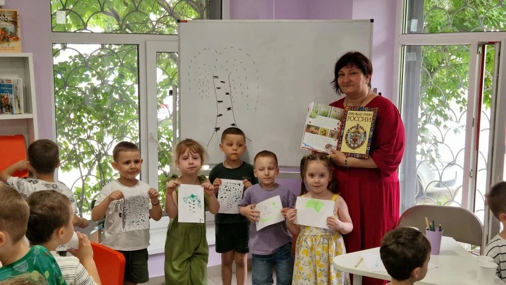 Сегодня воспитанники МБ ДОУ № 35 посетили библиотеку имени И. Тургенева 📚
Для ребят подготовили тво