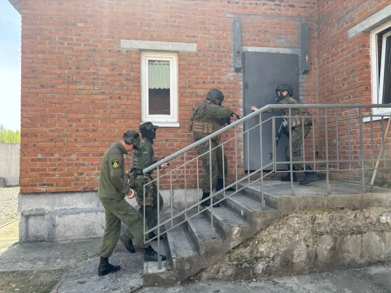 Курсанты ВУЦ представили университет на конкурсе «Защитник Отечества»  В Хабаровске прошел XXI межву