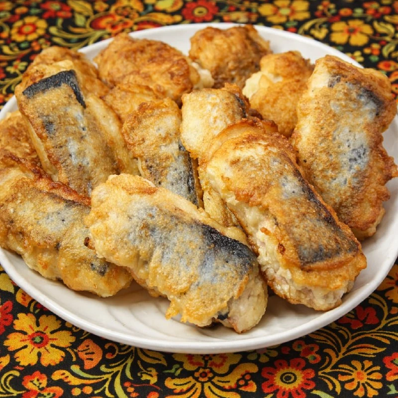 ЖАРЕНАЯ РЫБА ПОЛУЧАЕТСЯ НАСТОЛЬКО ВКУСНОЙ, ЧТО ИСЧЕЗАЕТ СО СТОЛА ЗА МИНУТЫ. СОЧНАЯ ВНУТРИ И С ХРУСТЯ