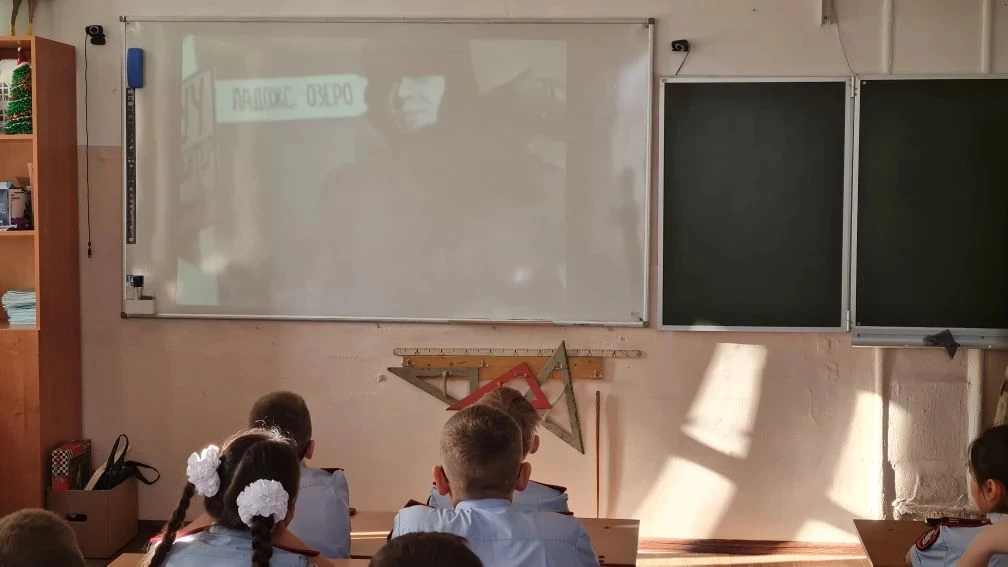 ⭐В школе прошли памятные встречи, посвященные блокаде Ленинграда  Вчера   в стенах нашей школы прошл