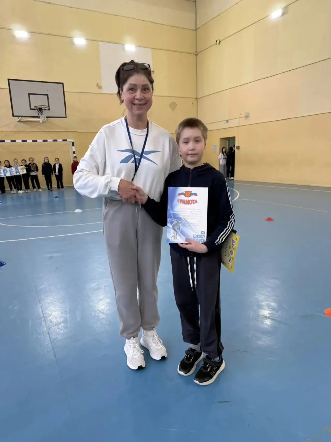 ⚽️ «Футбольная карусель» закружила вторые классы!  Вчера, 16 февраля, в преддверии Дня Защитника Оте
