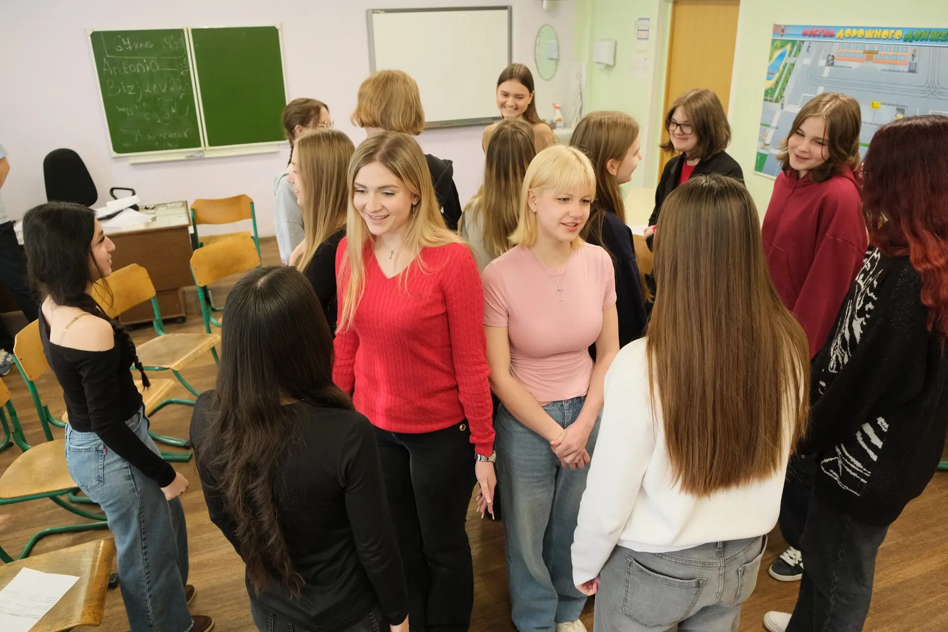 💪 Учимся говорить «нет» и выбирать здоровье!  В нашей школе проходят тренинги по профилактике негати