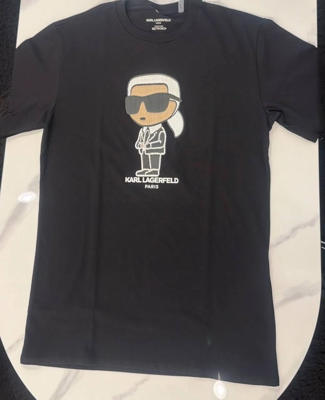 KARL LAGERFELD🏷️