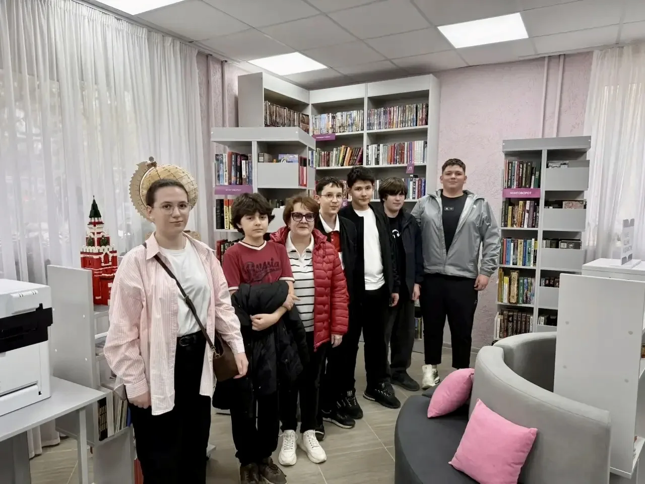 📖  «Библионочь‑2026» - ученики 7 «Б» и 10 «Б» присоединились к акции 📖  18 апреля наши ребята окунул