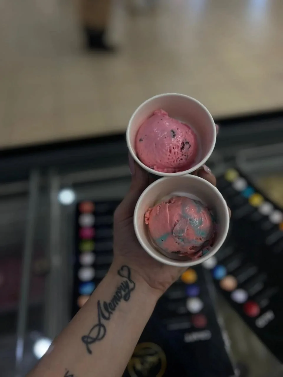 Крафтовое мороженое — это не просто десерт, а настоящее искусство! 🍨