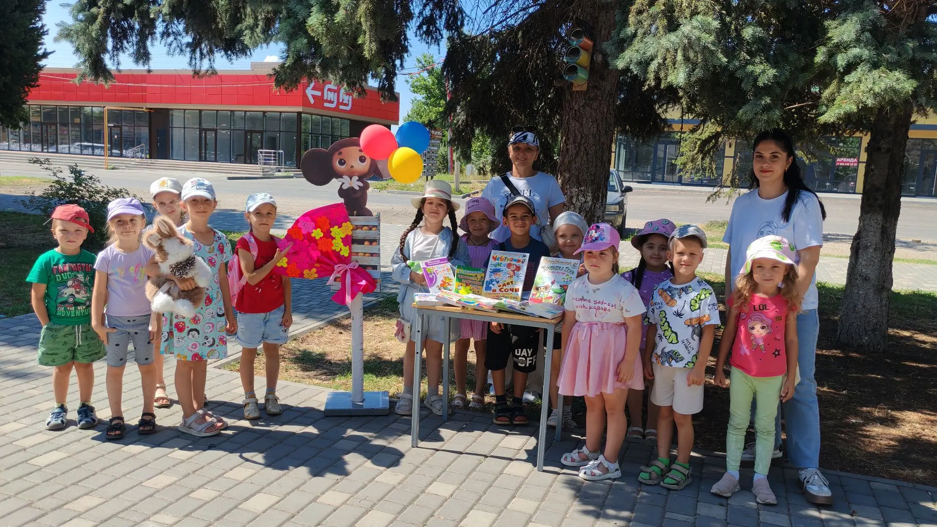 В Городской детской библиотеке №5 имени С. В. Михалкова с размахом отметили день рожден...