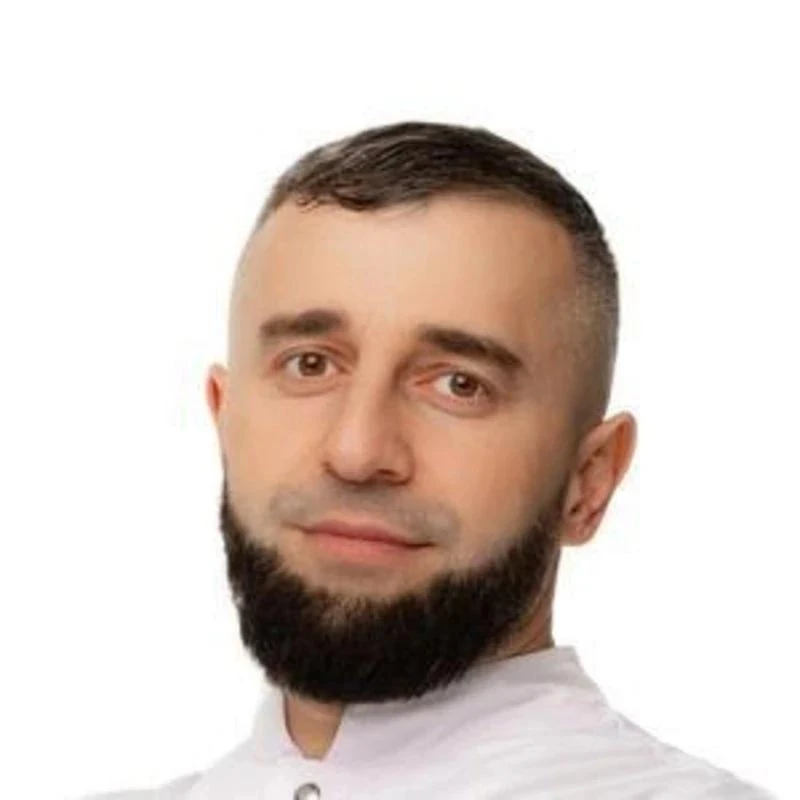 «Талия вернулась»: что пишут пациенты о хирурге, который спас человека в самолете из Юж...
