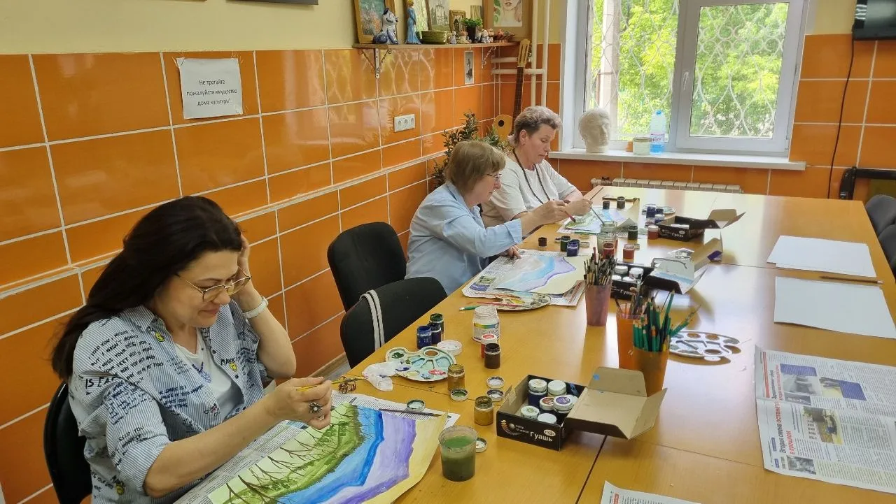 ☀️Пока кто-то мечтает об отдыхе у водоёма или обнять кондиционер, наши студийцы доказыв...