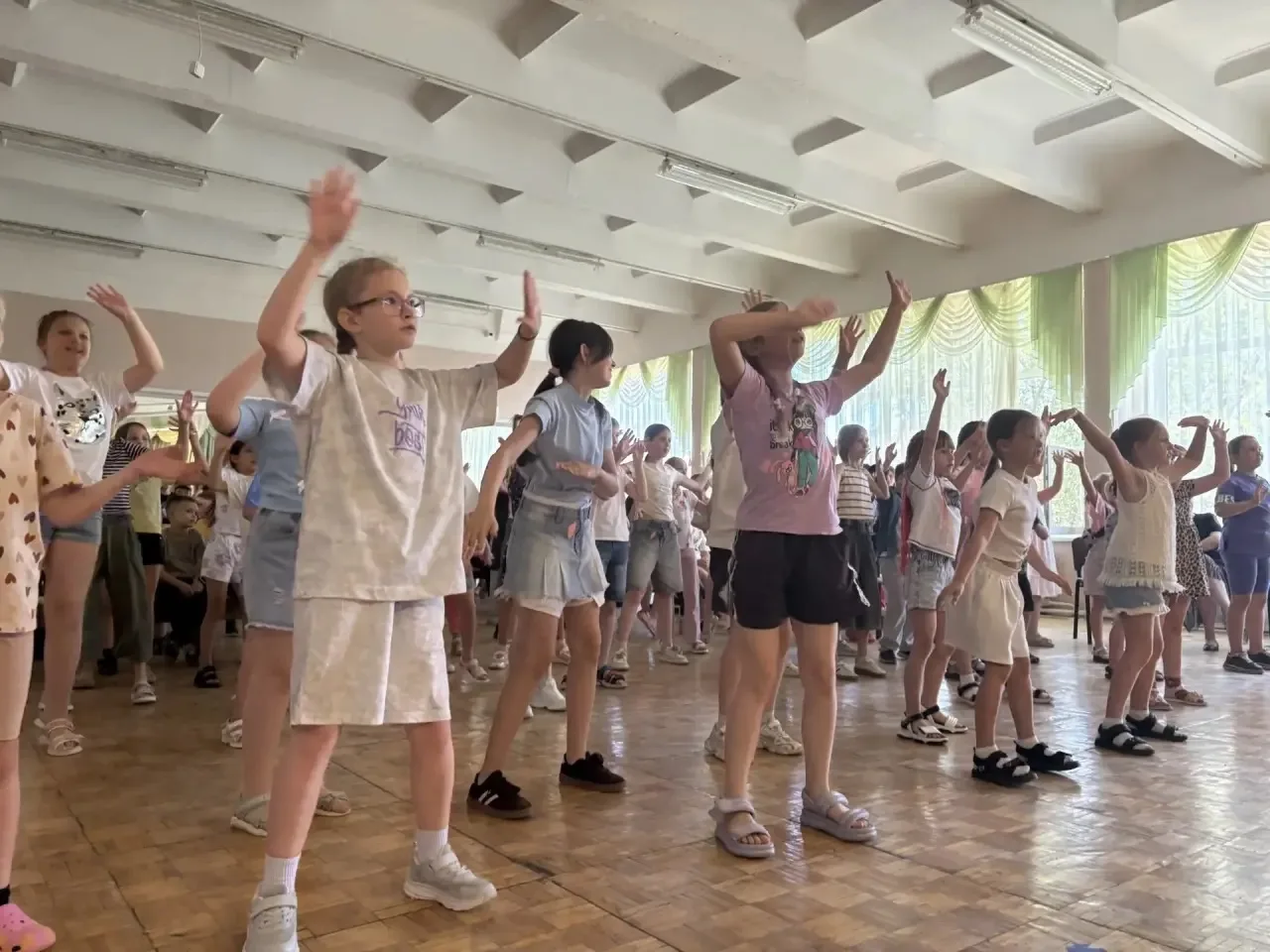 💃✨ Конкурс массового танца в лагере «Алые паруса»: море энергии, улыбок и ритма! ✨🕺

Сегодня в при