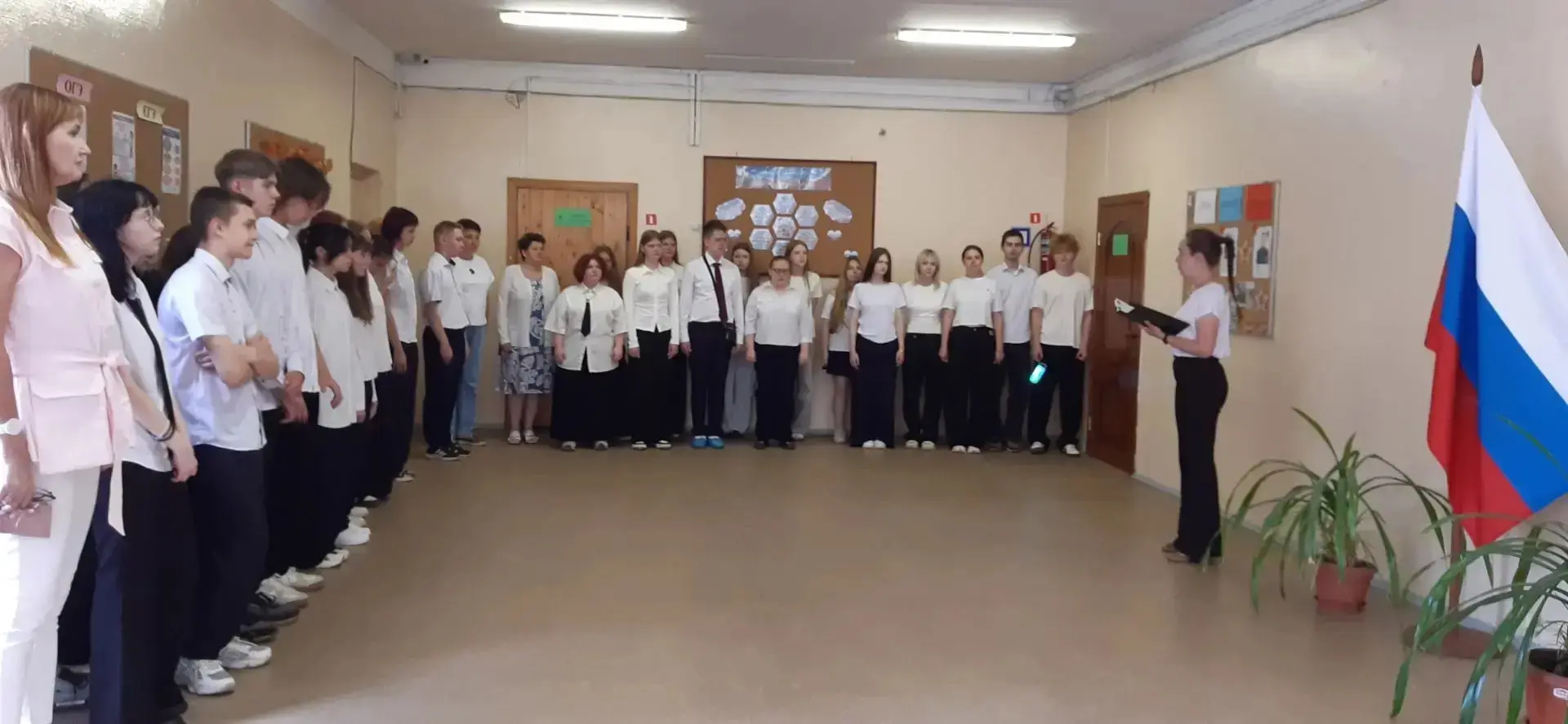 ‎Сегодня — День памяти и скорби
‎
‎22 июня — особая дата в истории нашей страны. В этот день в 1941 