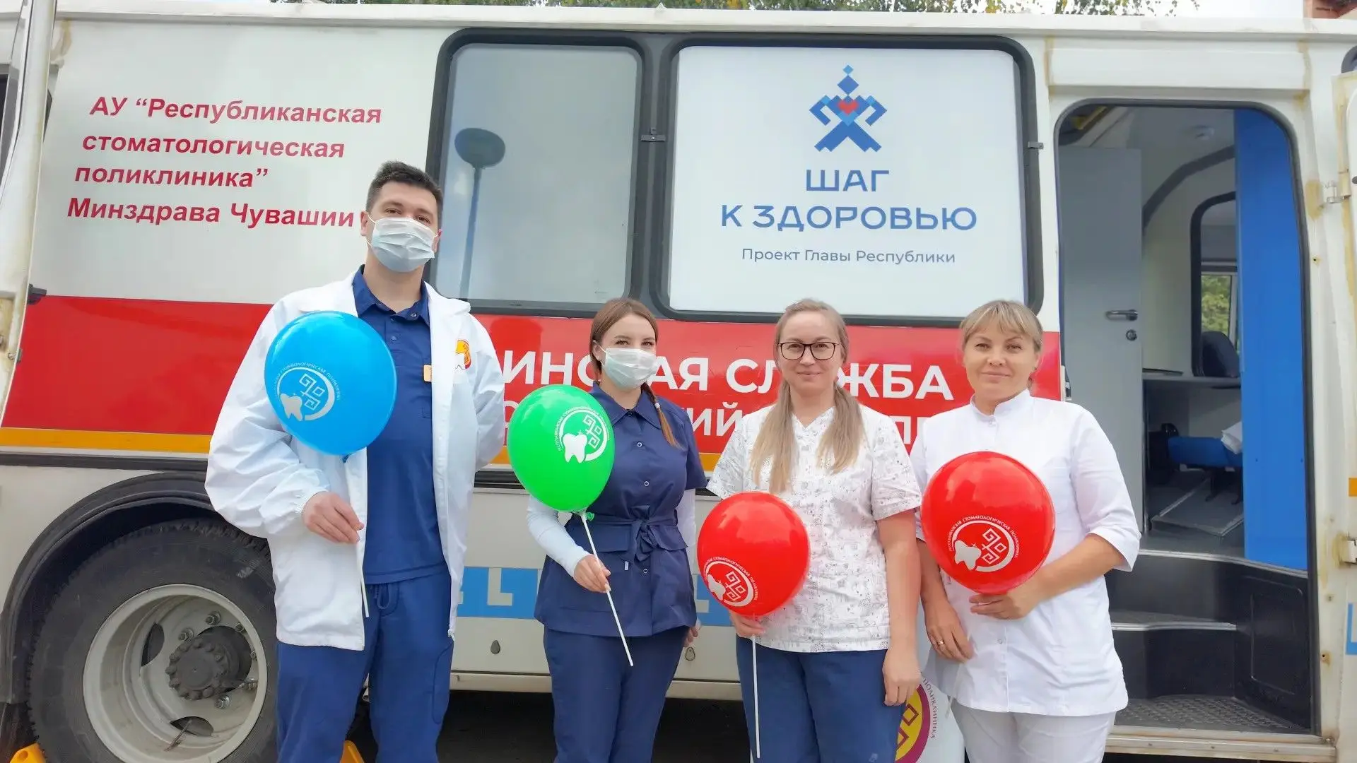 На Школьном бульваре очереди не было – был ажиотаж. Проект «Шаг к здоровью» продолжается