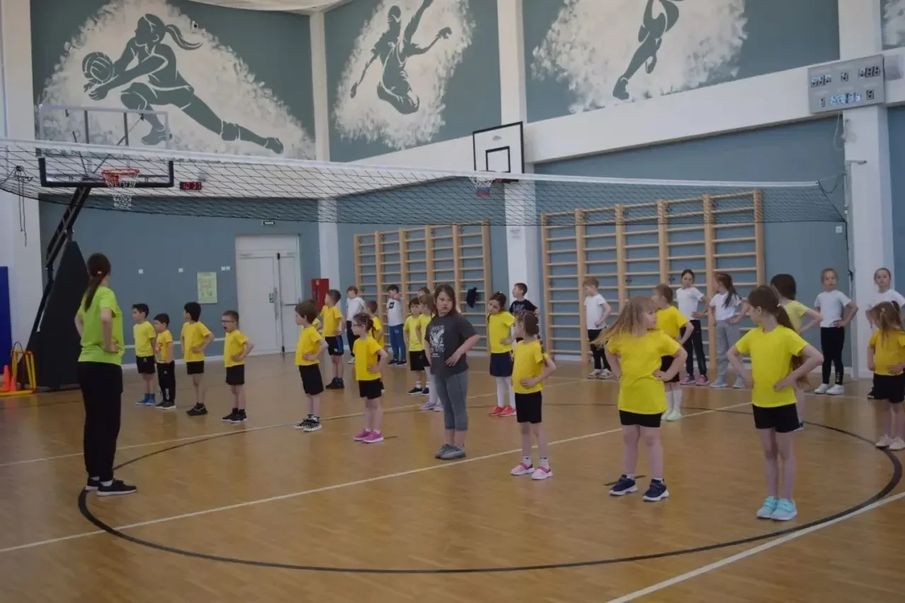 ⭐ Звёздочки футбола — в гостях у школы! ⚽  Сегодня на базе МАОУ СОШ №1 г. Светлогорска в рамках прое