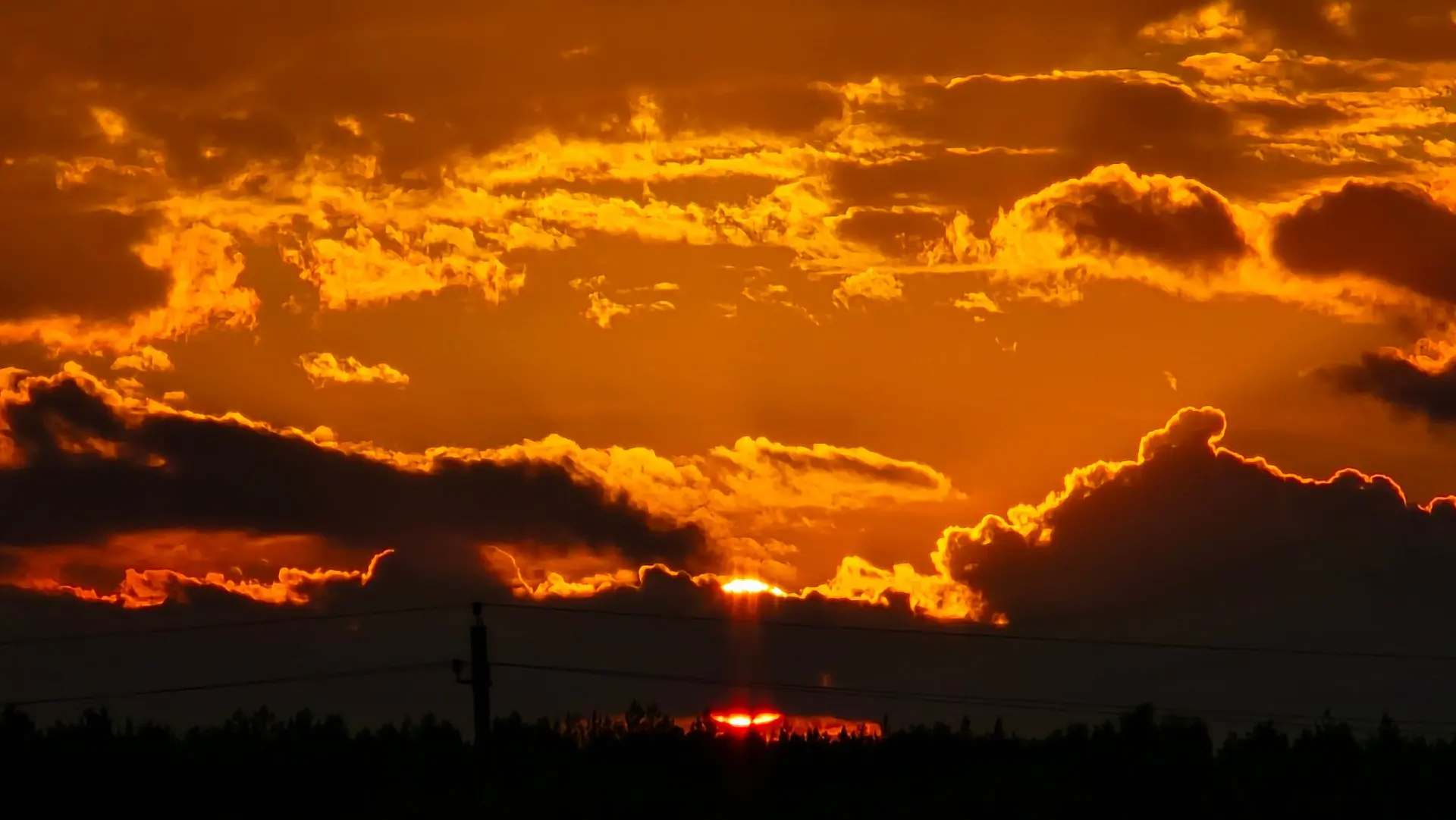 💥🌅ОГНЕННЫЙ ПРОРЫВ СКВОЗЬ ТУЧИ!