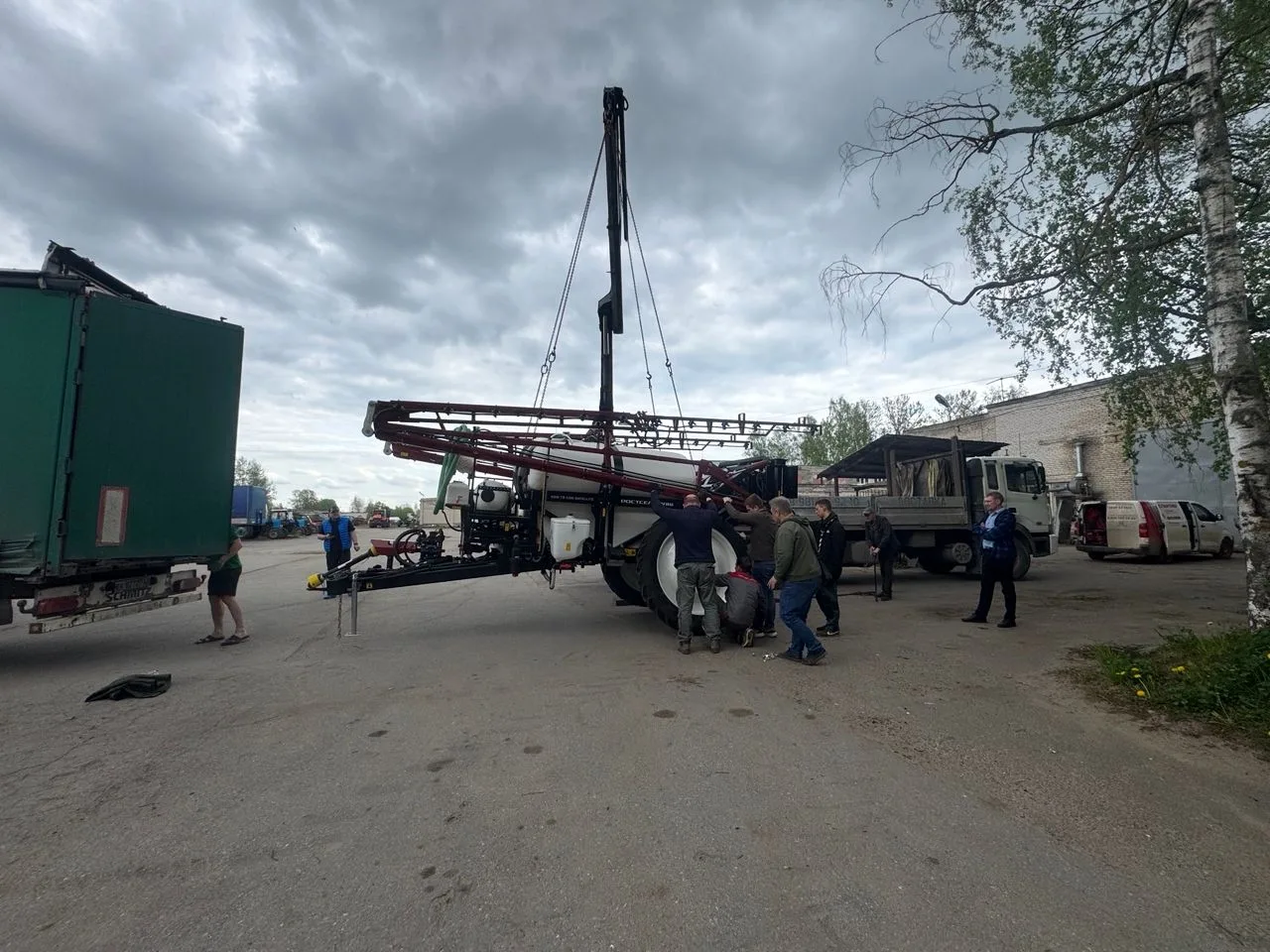 Полуприцепной опрыскиватель RSM TS-3200 (Satellite) отгружен