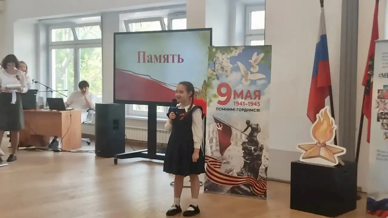 Литературная гостиная: строки, написанные в окопе и в тылу  В преддверии Дня Победы в нашей школе пр